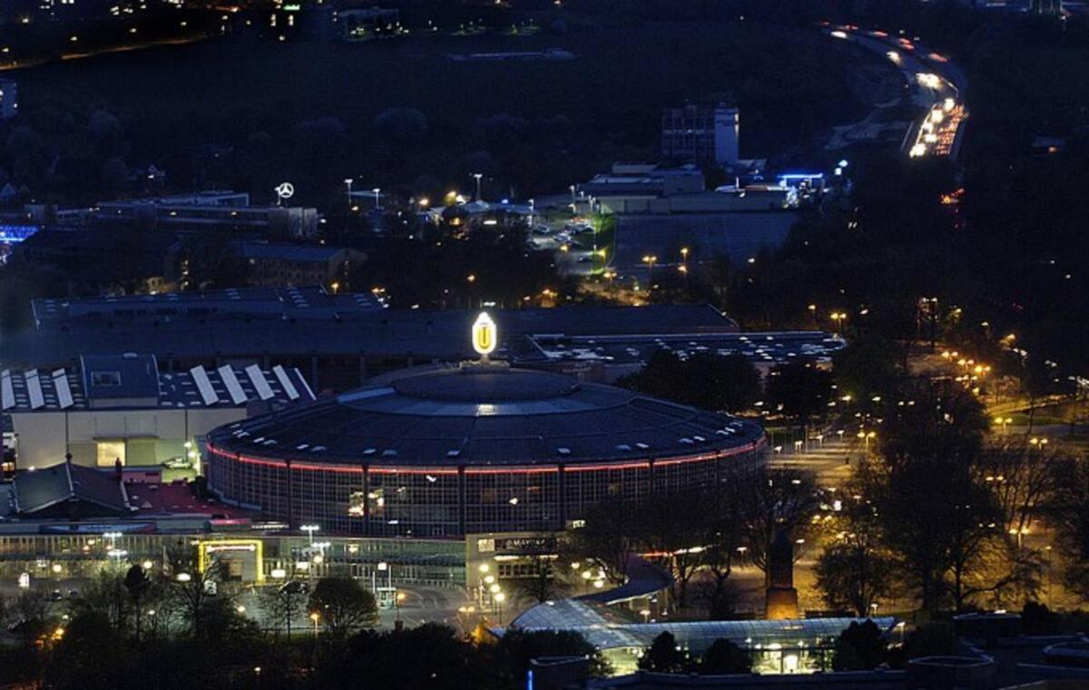 Schoene Grosse Wohnung 2 Schlafzimmer Bis 6 Pax Naehe Stadion Signal Iduna دورتموند المظهر الخارجي الصورة