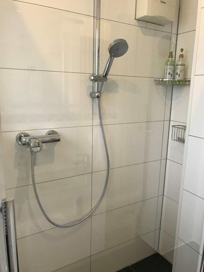 Schoene Grosse Wohnung 2 Schlafzimmer Bis 6 Pax Naehe Stadion Signal Iduna دورتموند المظهر الخارجي الصورة
