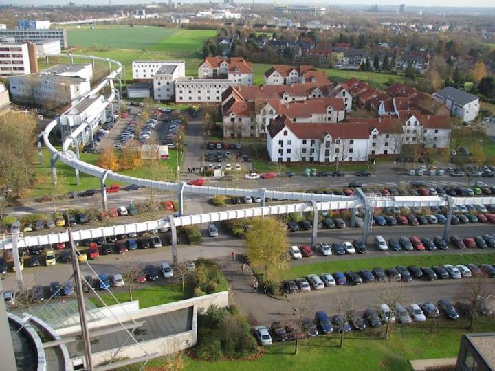 Schoene Grosse Wohnung 2 Schlafzimmer Bis 6 Pax Naehe Stadion Signal Iduna دورتموند المظهر الخارجي الصورة